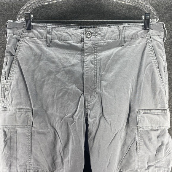 Dockers Pants Mens 36 Gray High Rise Smart 360 Tech Relaxed Cargo Workwear - Picture 3 of 13